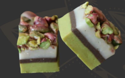 Two-Tone Wave with Whole Pistachio